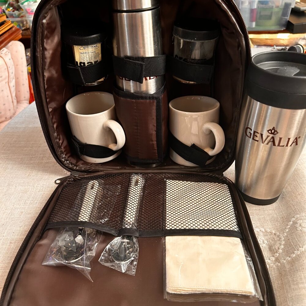 GEVALIA TRAVEL COFFEE BACKPACK OR CARRYALL -9 PC-STURDY/ROOMY -THERMOS-LIKE NEW!
